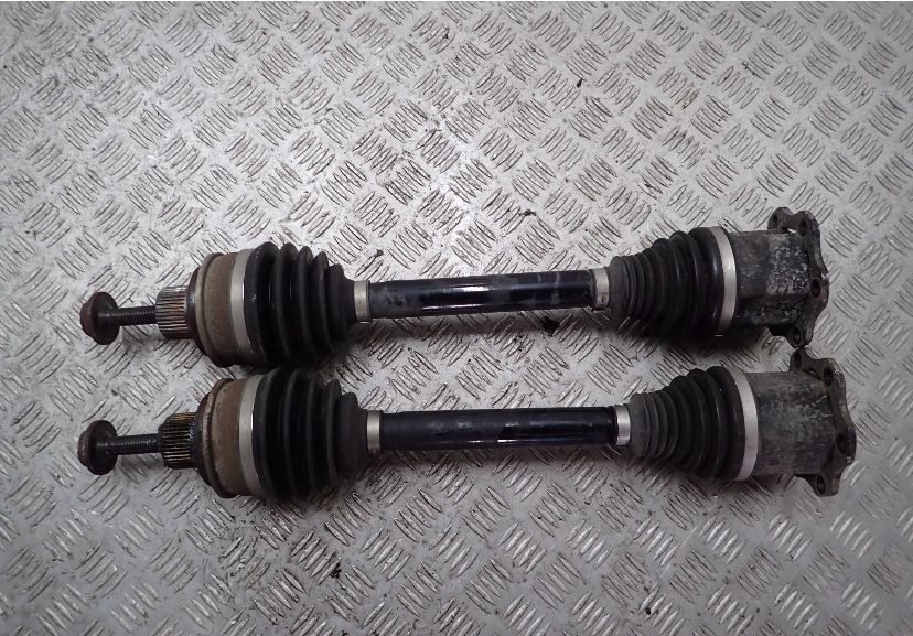 Audi Q7 4M піввісь полуось 4M0407271D 4M0407271AD 4M0501203