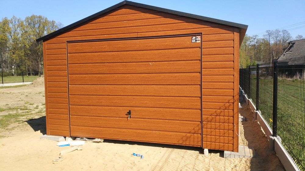 Garaż 4x6 Drewnopodobnych 4x5 garaż