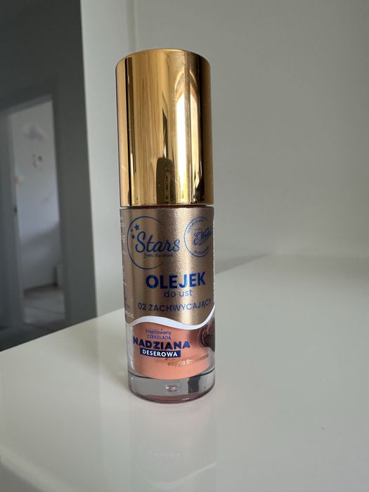 Olejek do ust 02 zachwycający stars from the stars + wedel deserowa