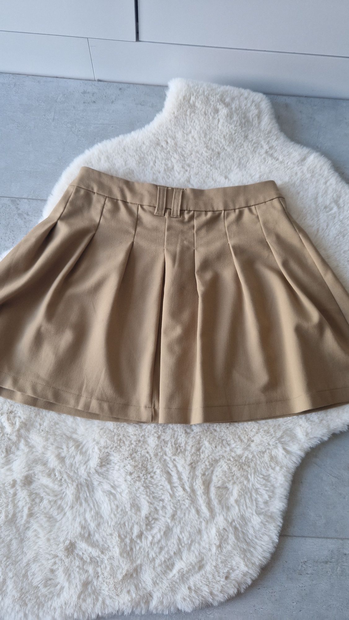 Beżowa spódniczka H&M Divided plisowana 34