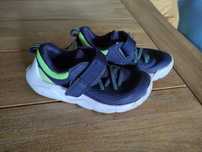 Buty sportowe dziecięce Deichmann, r.28, bdb