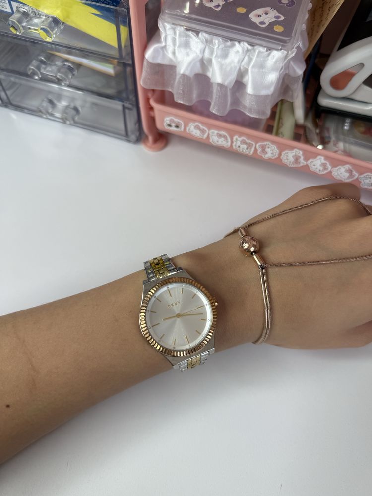 Часи DKNY NY-2980