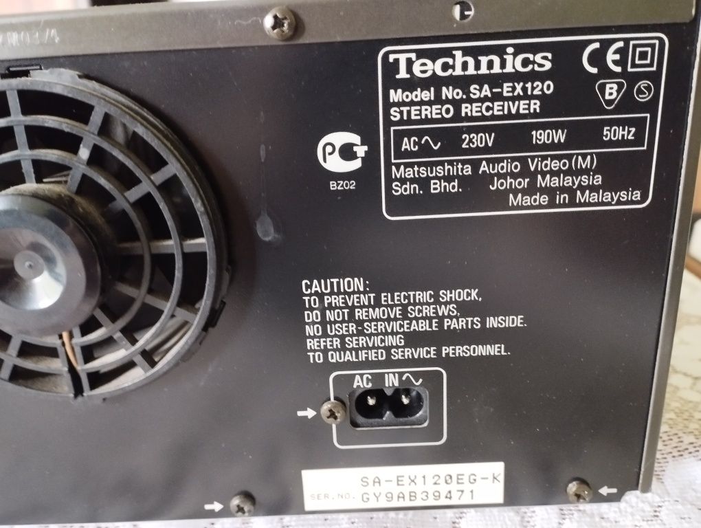 Wzmacniacz Technics z pilotem