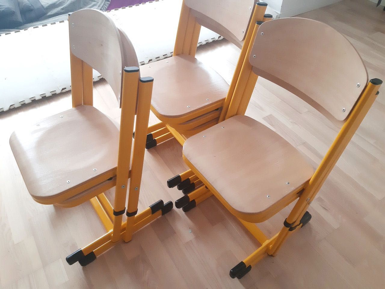 7 sztuk - Krzesło szkolne rozm.119-159 cm (3-4) Moje Bambino