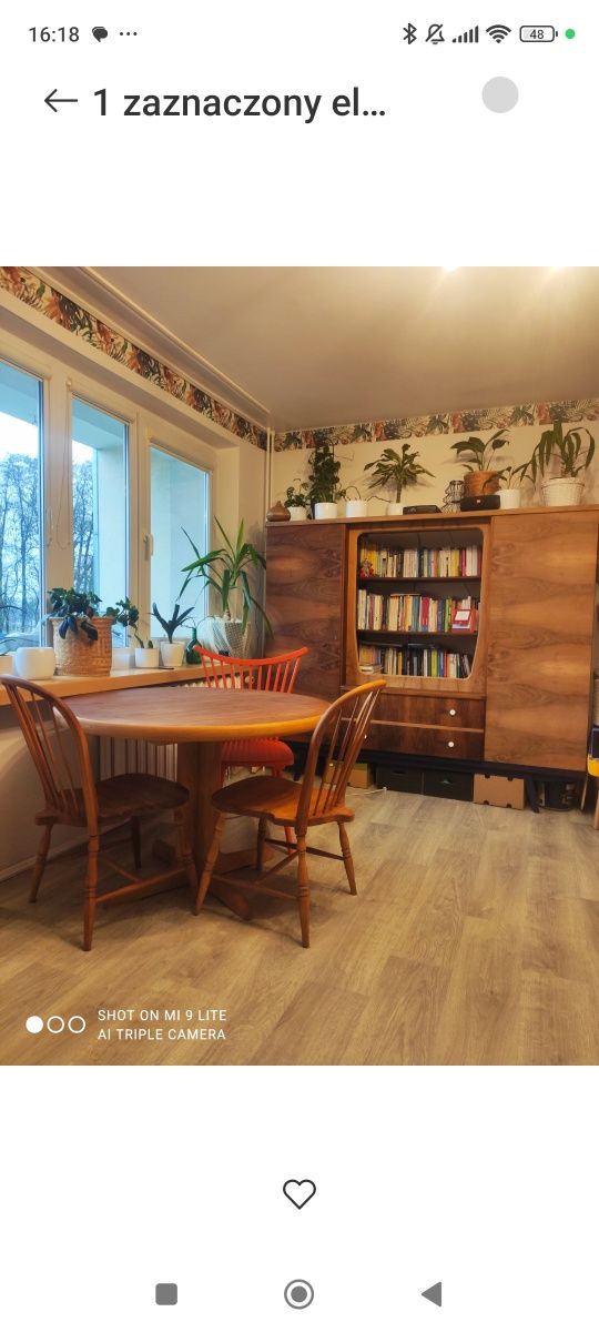 Stół drewniany z fornirowanymi blatem