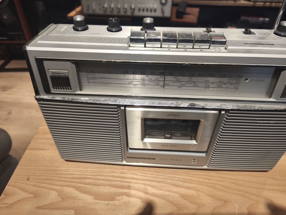 Radiomagnetofon Nordmende RK 1284
