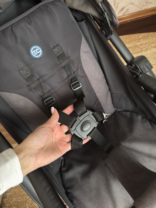 Прогулянкова коляска El Camino Favorit M 3409 до 22 кг