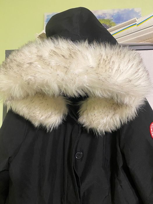 Зимова парка,пальто куртка з хутром