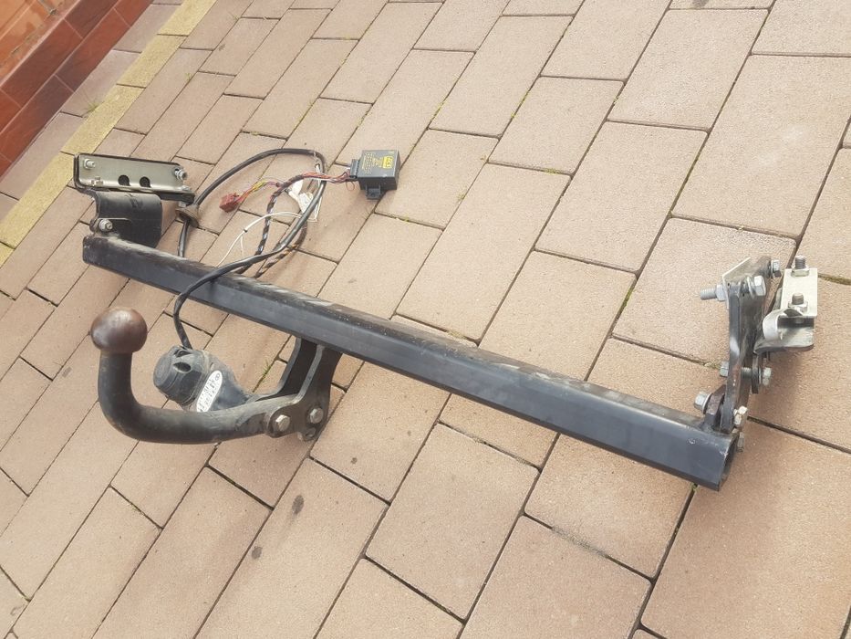 Оригінальний фаркоп Nisann Qashqai, повний комалект