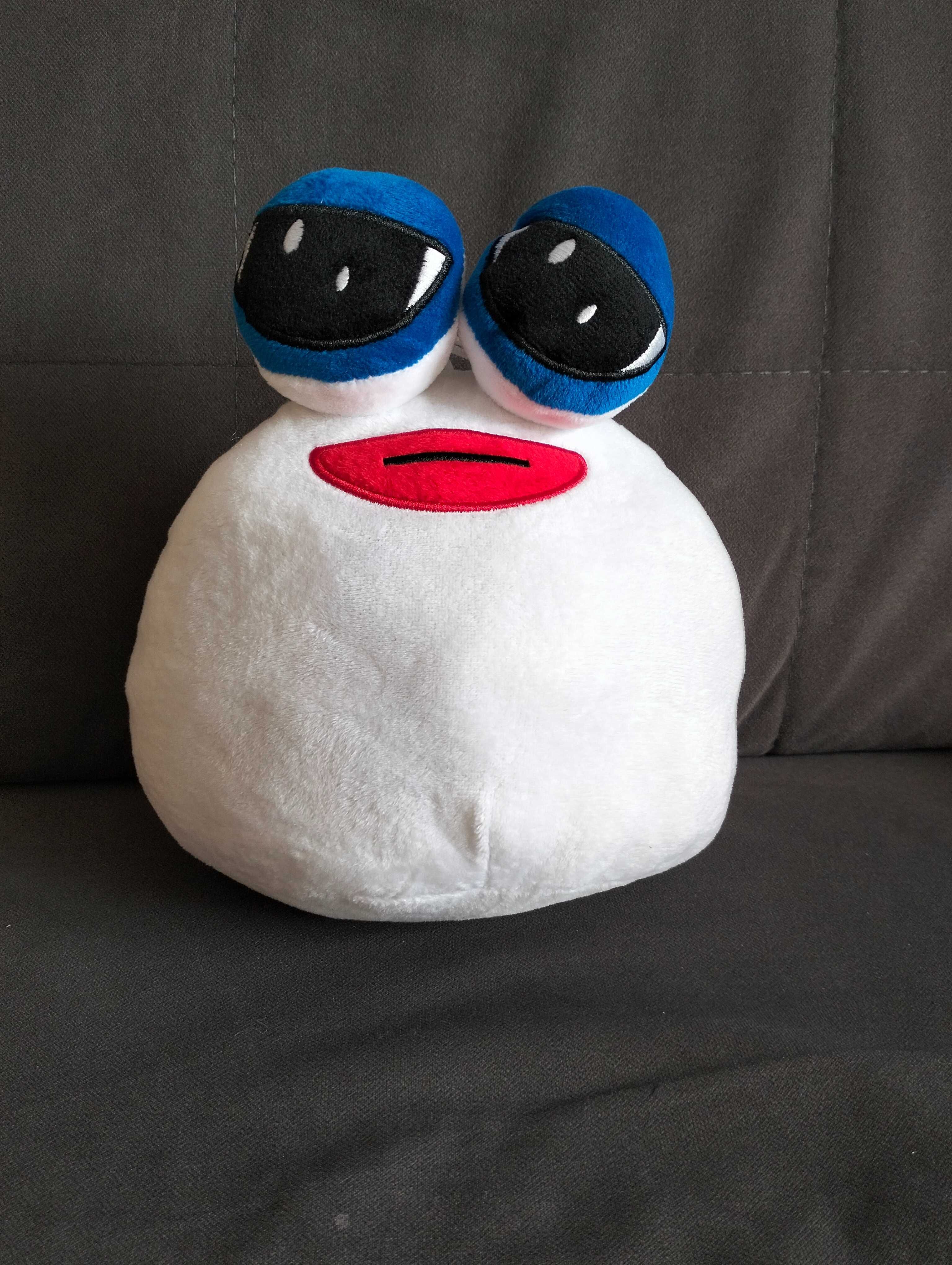 Nowy pluszak, maskotka, kosmita Pou.