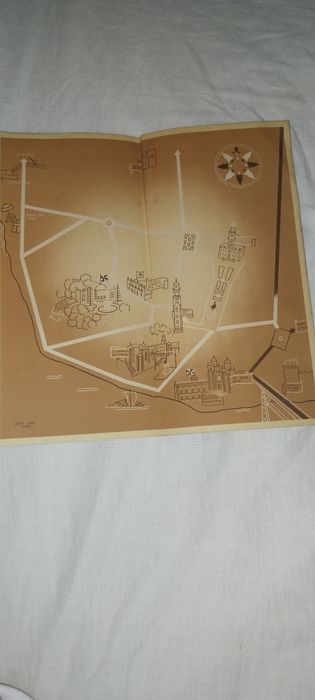Mapa da cidade do Porto de 1940 da C.M.P., para turistas, com indicaçõ
