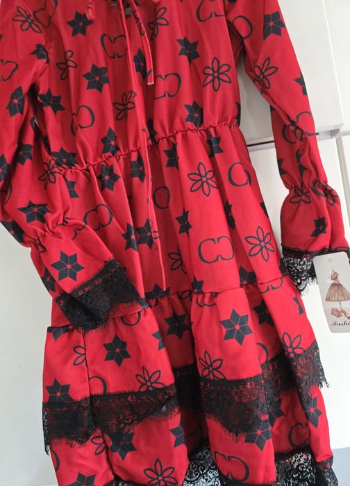 Nowa sukienka Święta czerwono czarna koronka 140 - 146 10 lat