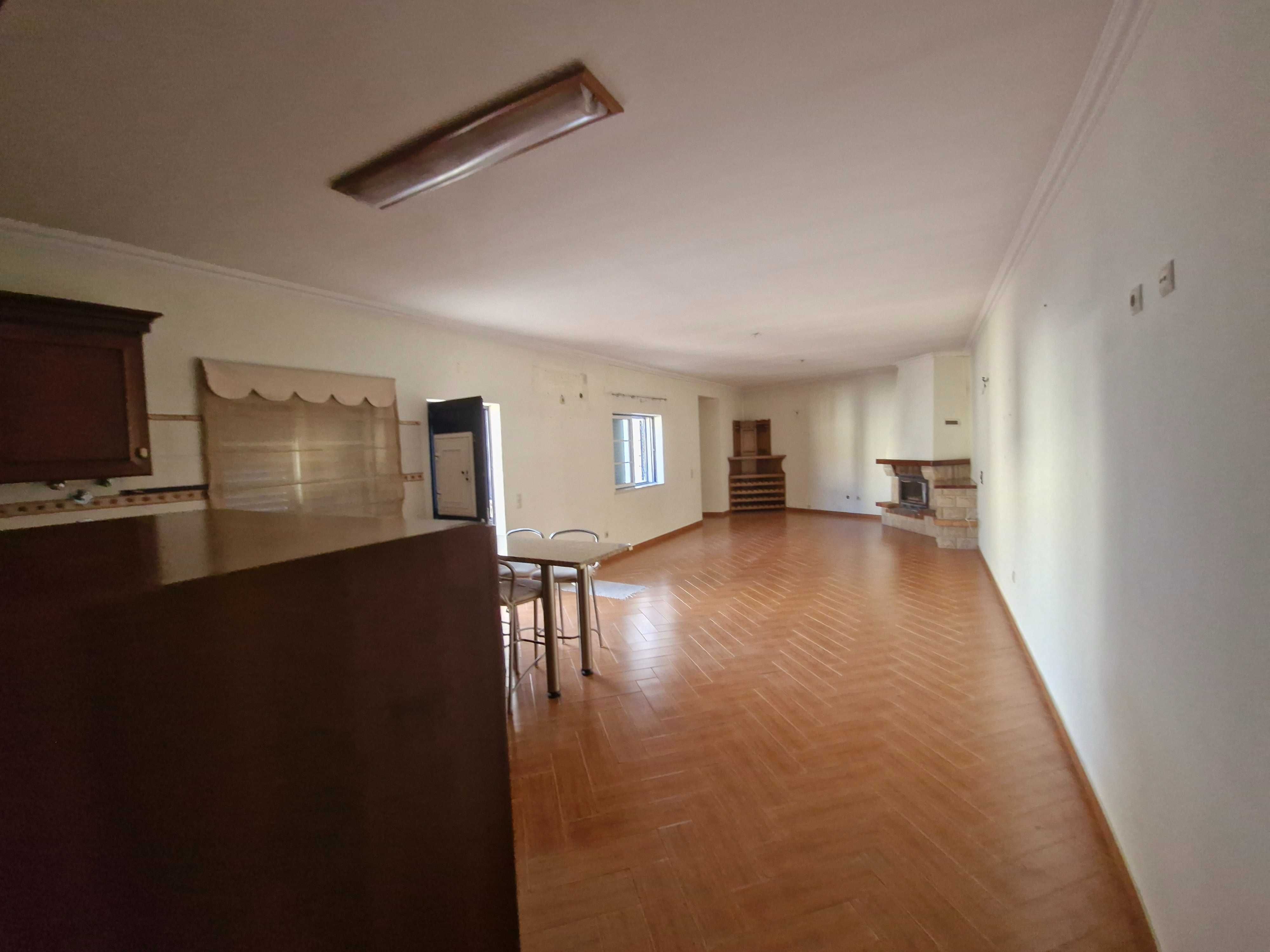 Casa com 3 quartos Trigaches
