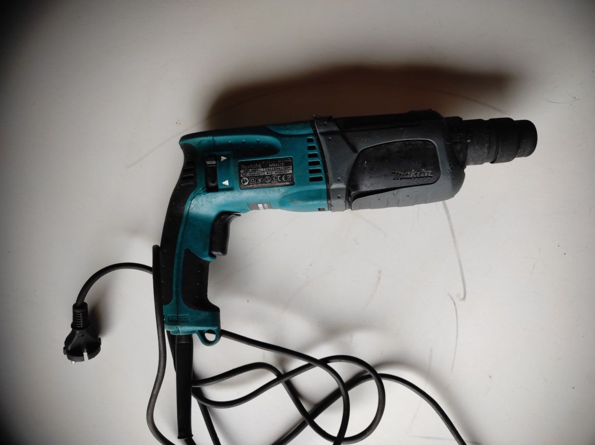 Młotowiertarka Makita HR2470