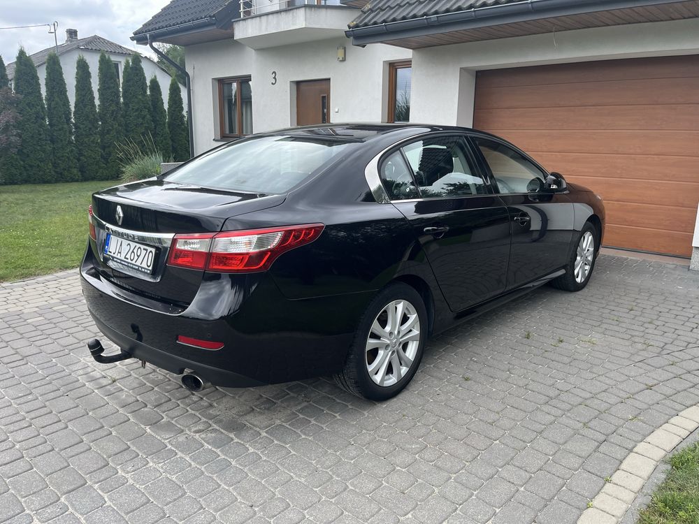 Renault Latitude/2.0/Bogate wyposażenie/Klimatronik/Pół-skóra !!!