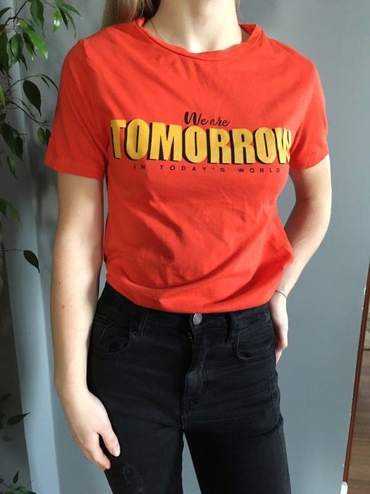 Neonowa pomarańczowa koszulka tshirt nadruk stradivarius s xs 36