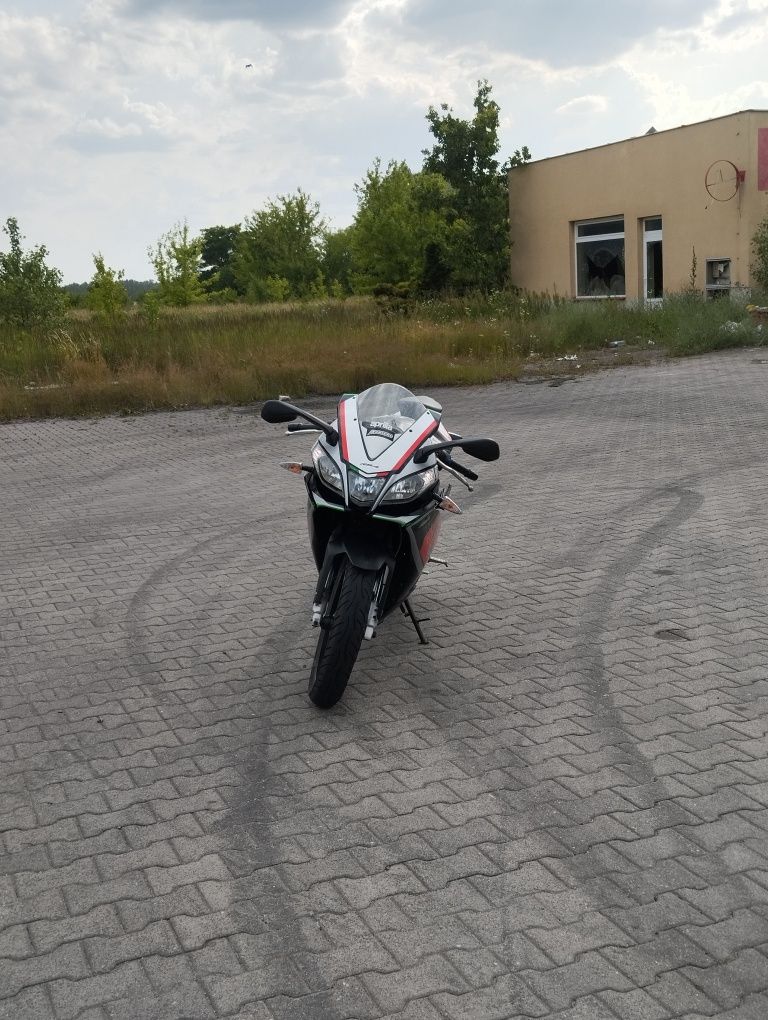 Aprilia rs4 125 4t