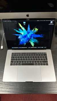 MacBook pro i7 16mb 256hdd