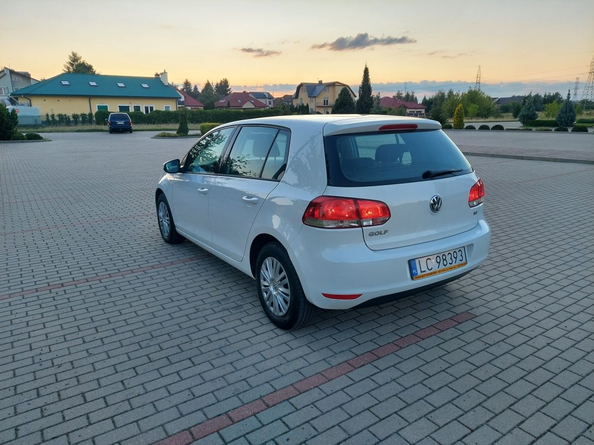 WV Golf 1,6 MPI super stan