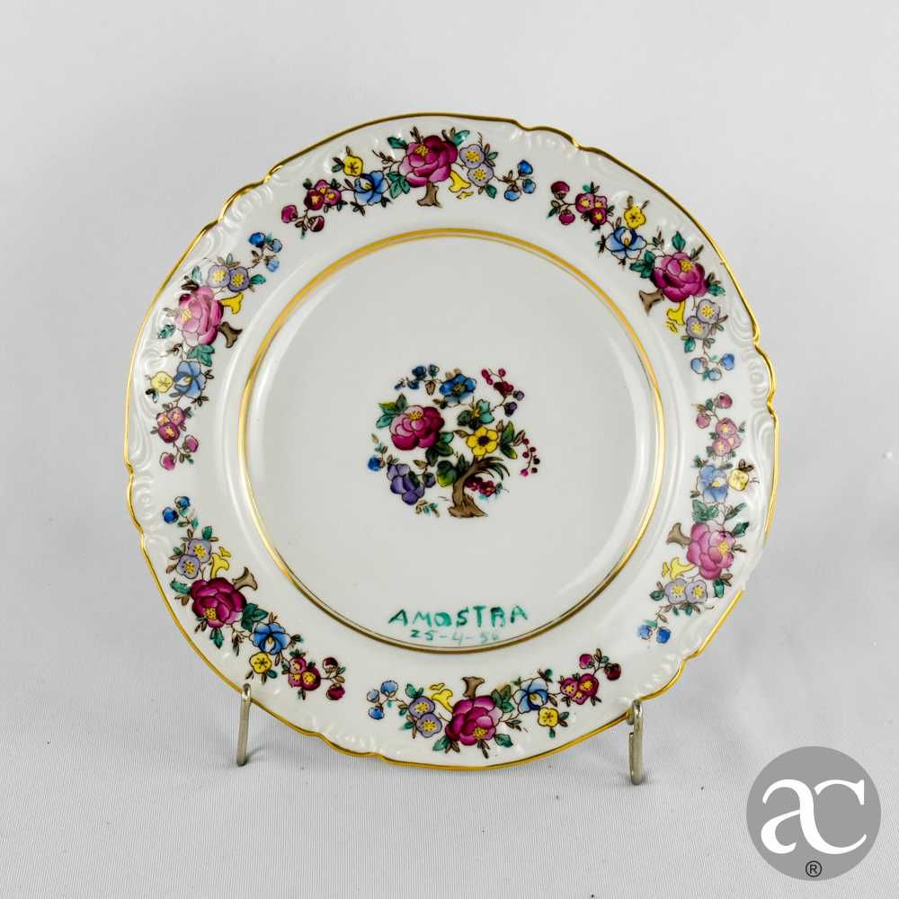 Prato em porcelana Artibus motivos florais, anos 50