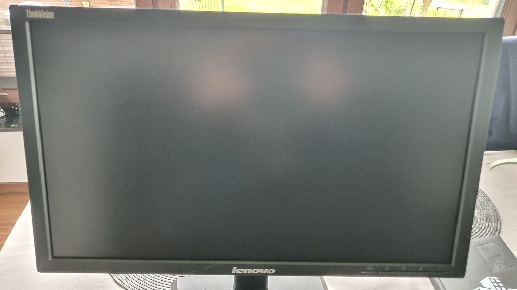 Monitor lenovo LT2223p Wide