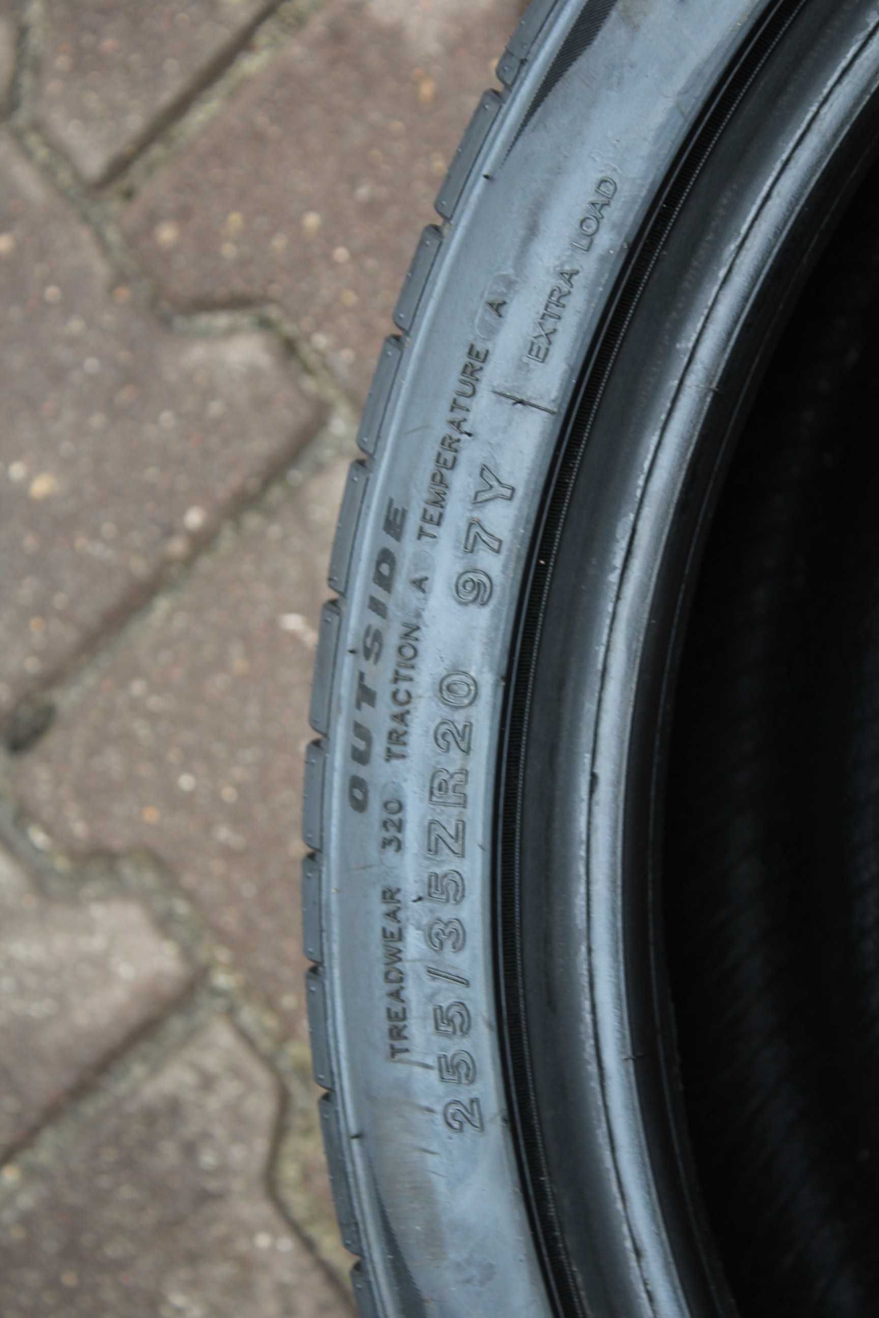 255 35 R20 Imperial Ecosport 2