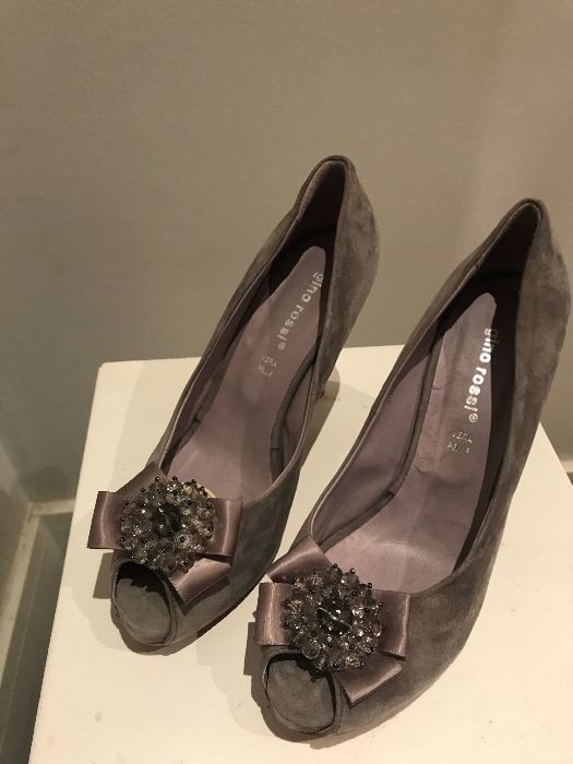 Gino Rossi czerwona podeszwa NOWE wyprz szare popielate zamsz roz 39