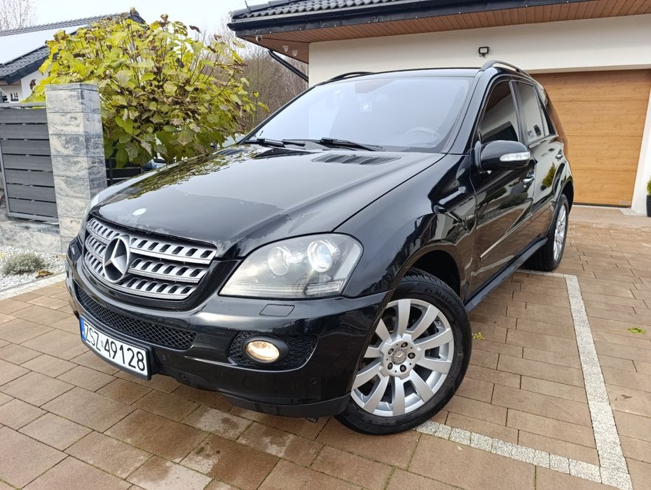Mercedes ML 320CDi*4Matic*280KM*Xenon*Skóry*Monitory*Hak*Polecam!!