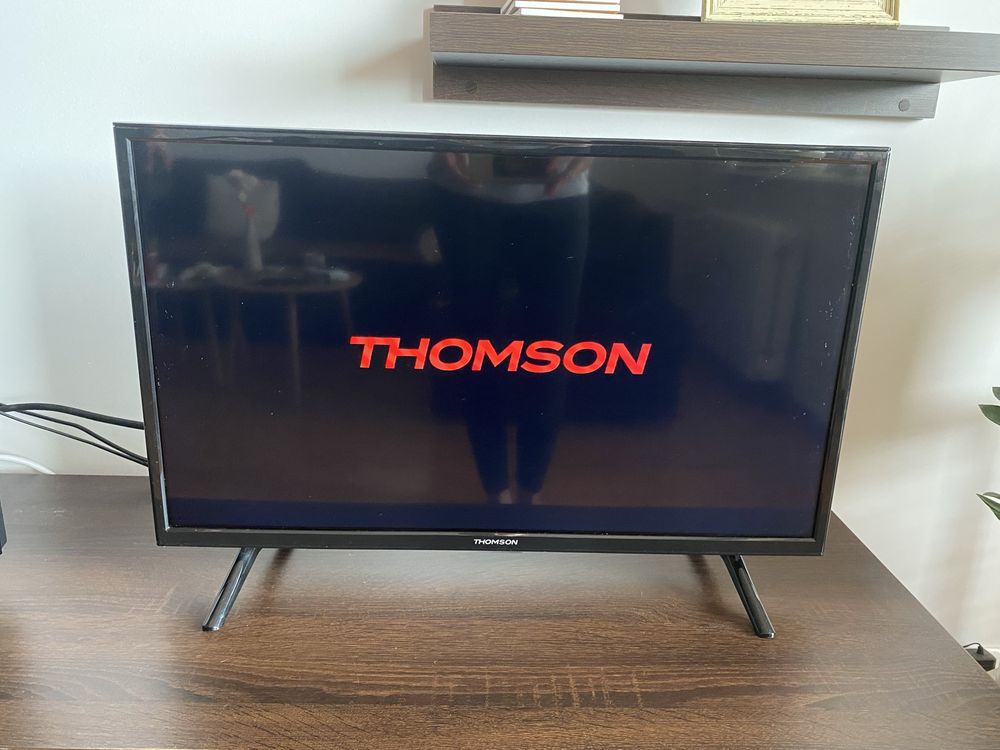 Telewizor Thomson 28”