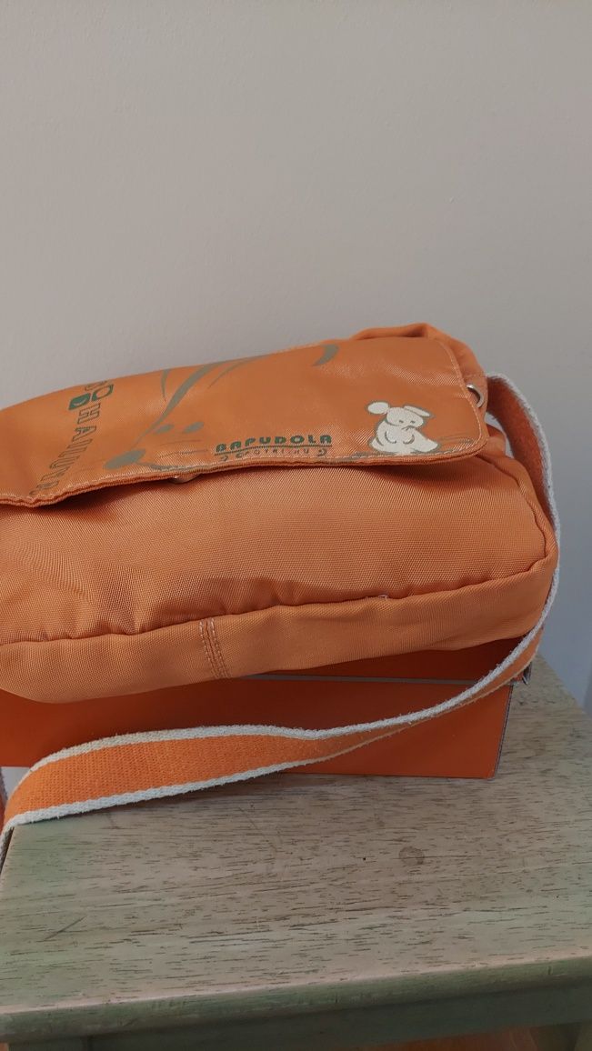 Praktyczna i pojemna torebka crossbody orange jak nowa