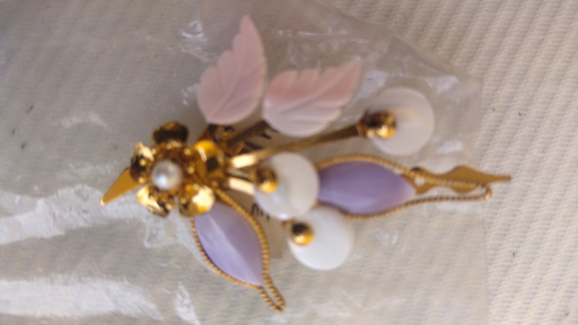 Broche Marfinite