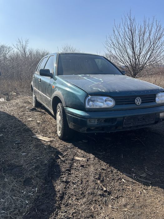 Разборка Volkswagen GOLF 3 1,6