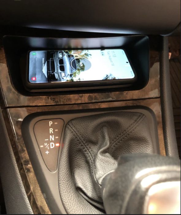 Беспроводная зарядка bmw e90 e91 e92 карман бмв