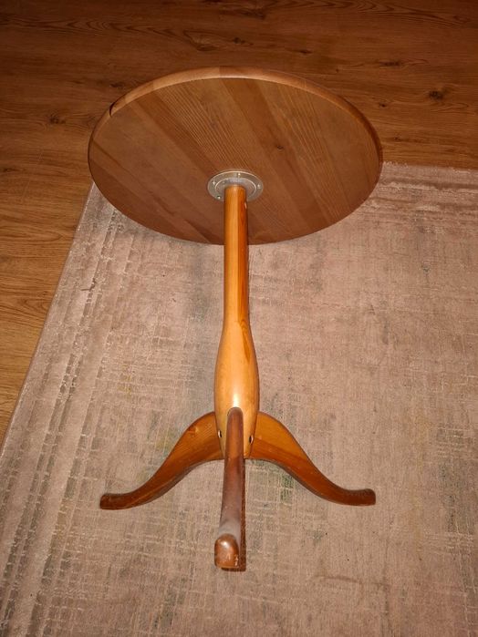 Stolik kawowy sosnowy, średnica 50 cm