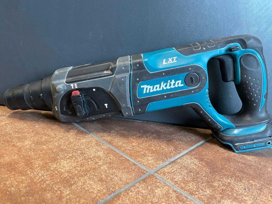 Młotowiertarka MAKITA DHR241 SDS+