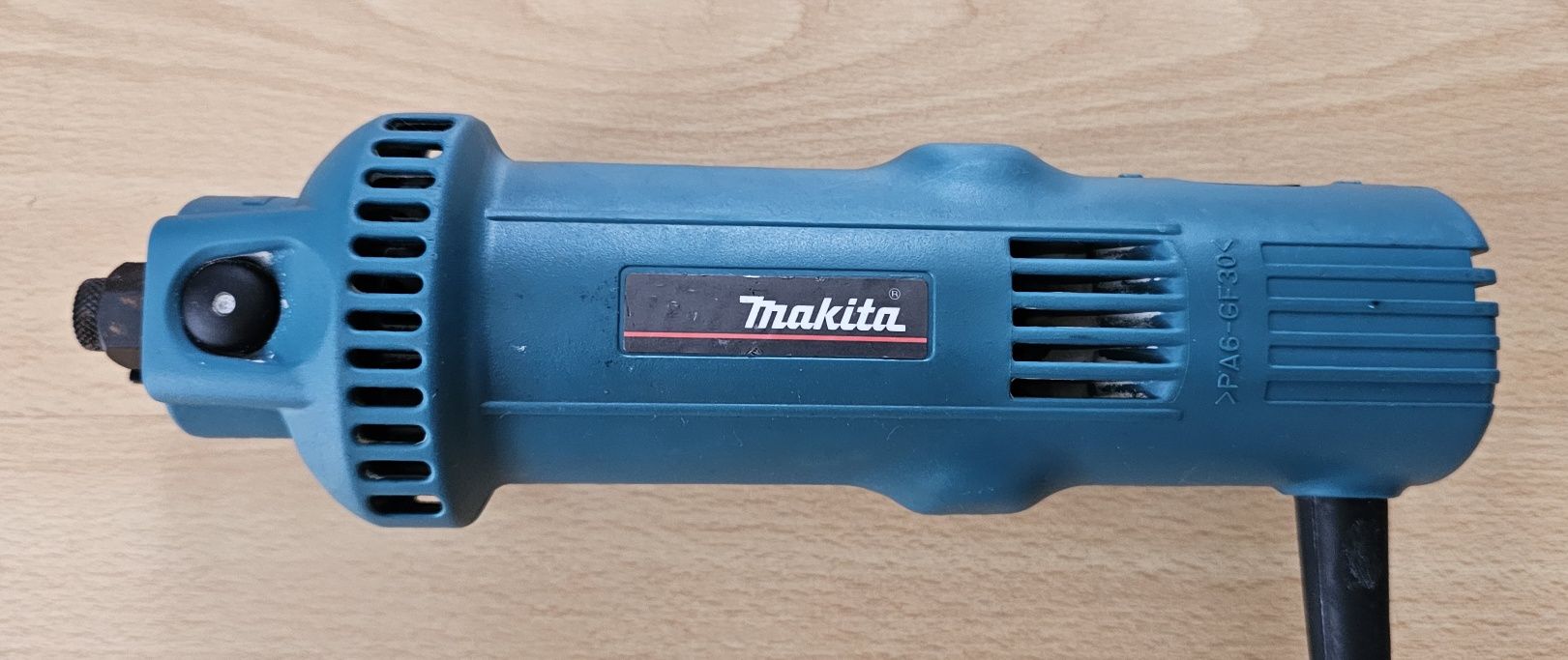 MAKITA 3706 Frezarka Wycinająca do Płyt GK / Regipsów 230V ZESTAW