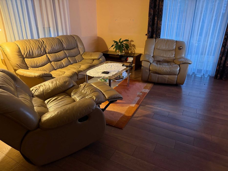 Oddam za 200 zł kanapę rozkładaną z funkcją spania + fotele gratis