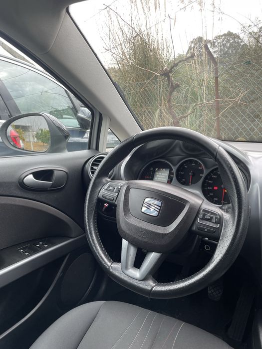 Seat leon 1.6 tdi 105cv