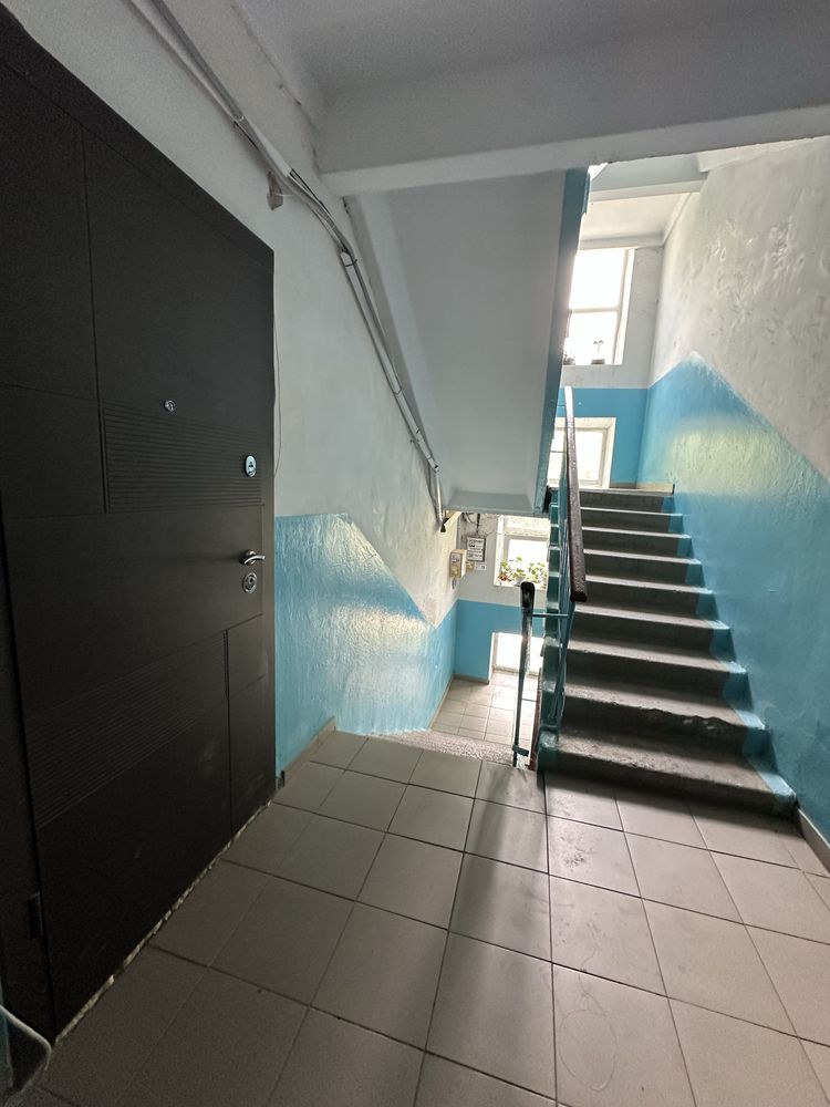 Продам 2-к квартиру на ул Совхозной (ул Василя Сухомлинського)