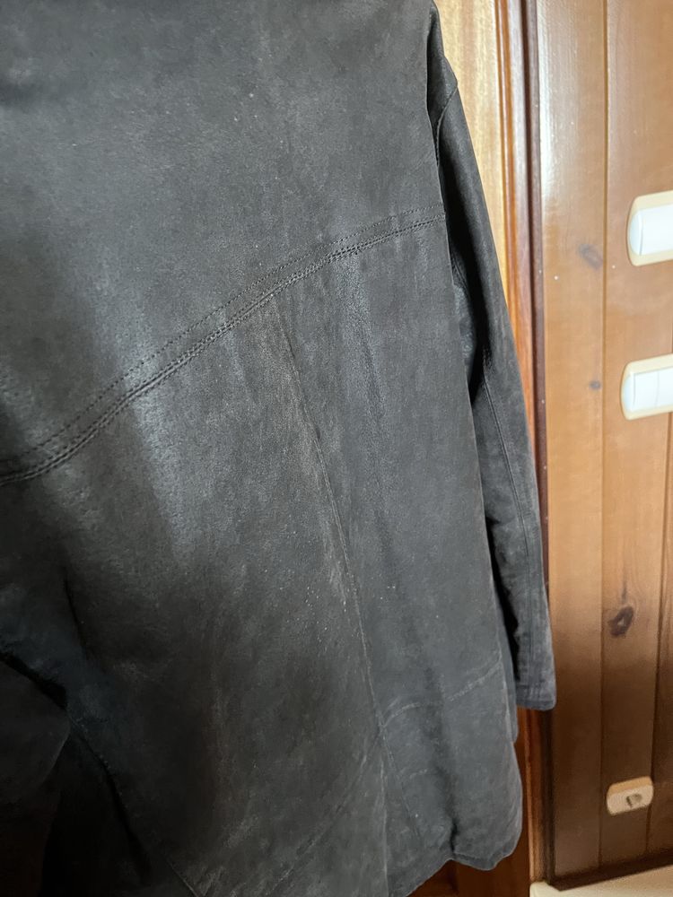 Casaco de homem  castanho  em pele