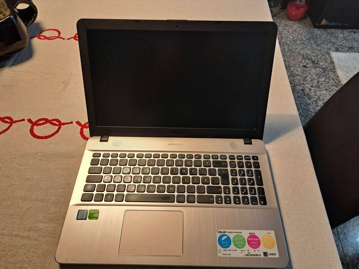 Portatil ASUS A541U