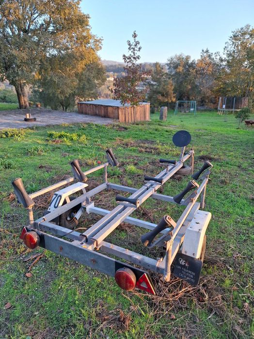 Atrelado para Barco Top Trailer 4 metros