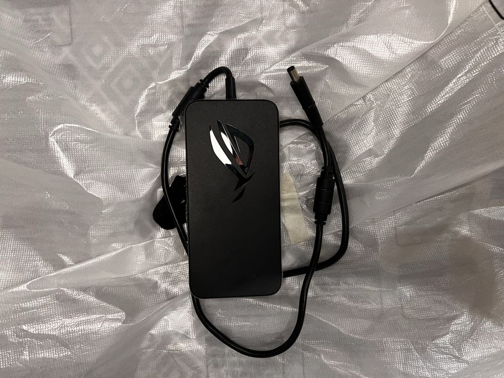 asus rog swift pg43uq