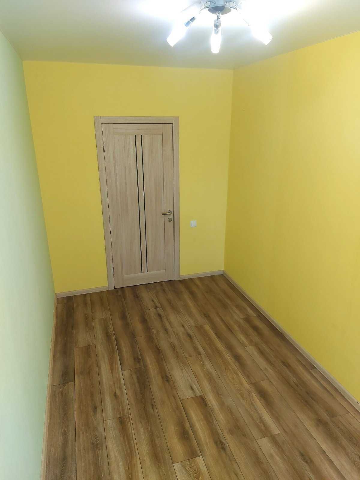 Продам об'єднані 2 квартири (70м²), 2 балкони + гараж
