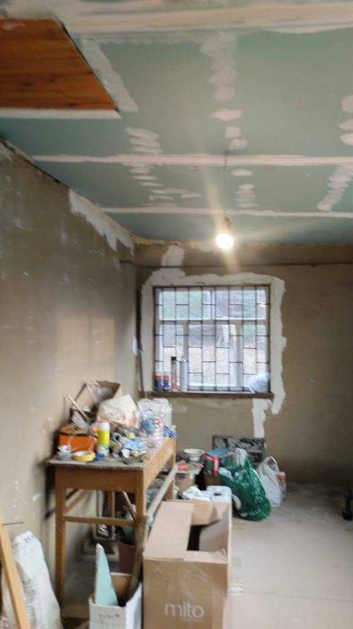 Будинок в селі Писарівка Полтавської області