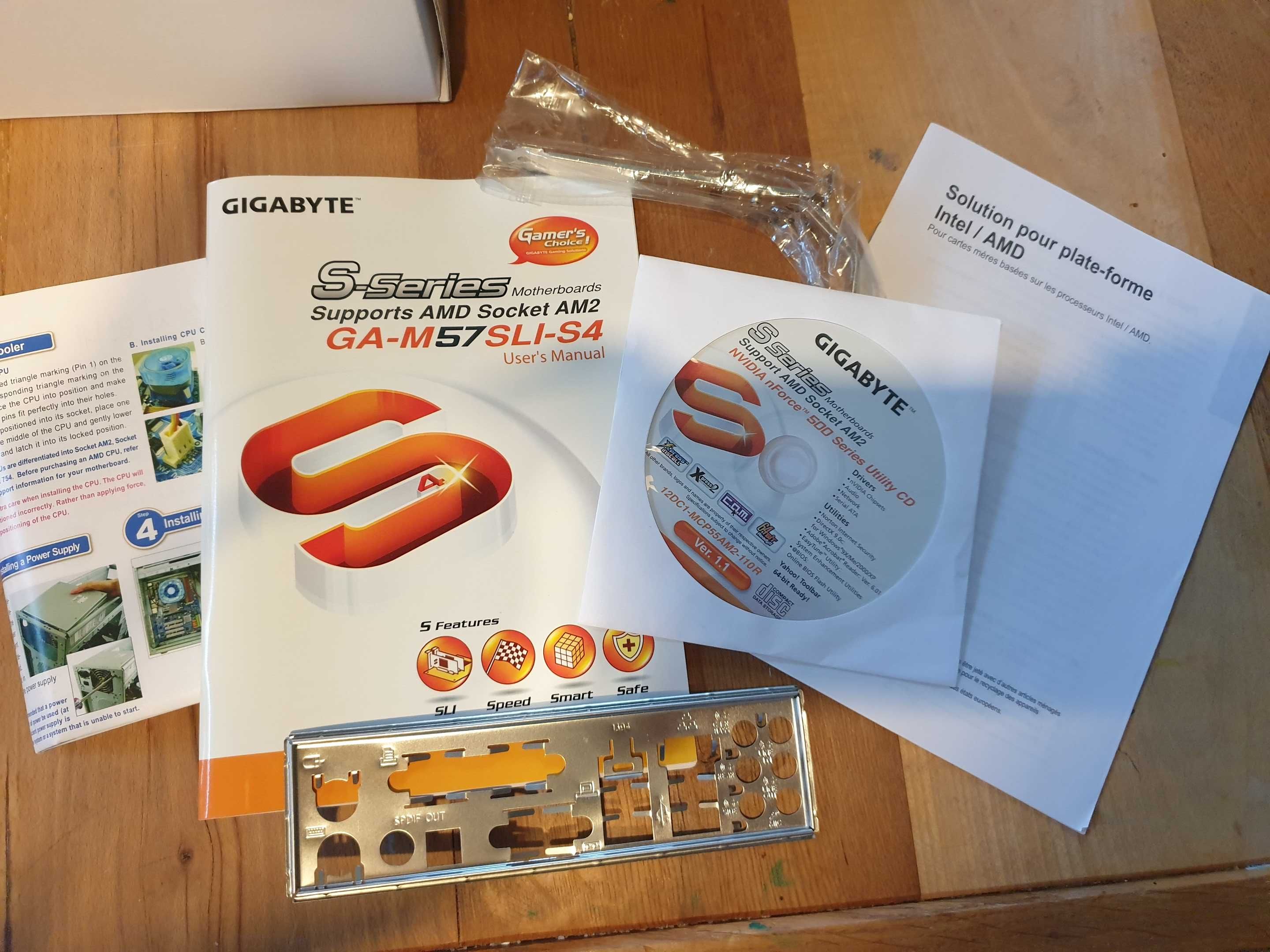 Gigabyte GA-M57SLI-S4 box