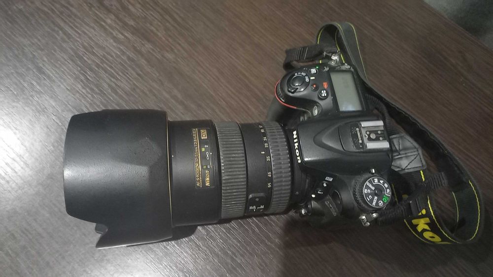 Nikon D7100 + AF-S NIKKOR 17-55 1:2.8G ED