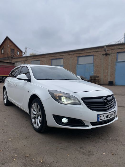 Opel Insignia Sports Tourer 1.6TDI АВТОМАТ