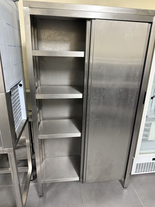 Armário em inox louceiro três parteleiras muito novo