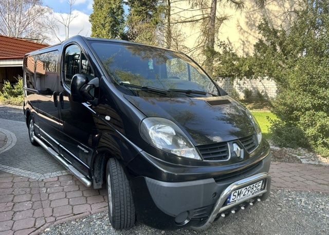 Renault Trafic 2.5 dCi 150 FAP Passenger L2H1 Privilège